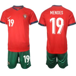 Moški Nogometni dresi Portugalska Domači Euro 2024 Kratek Rokav + Kratke hlače Nuno Mendes 19